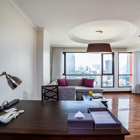 Bandara Suites Silom, Bangkok Exterior photo
