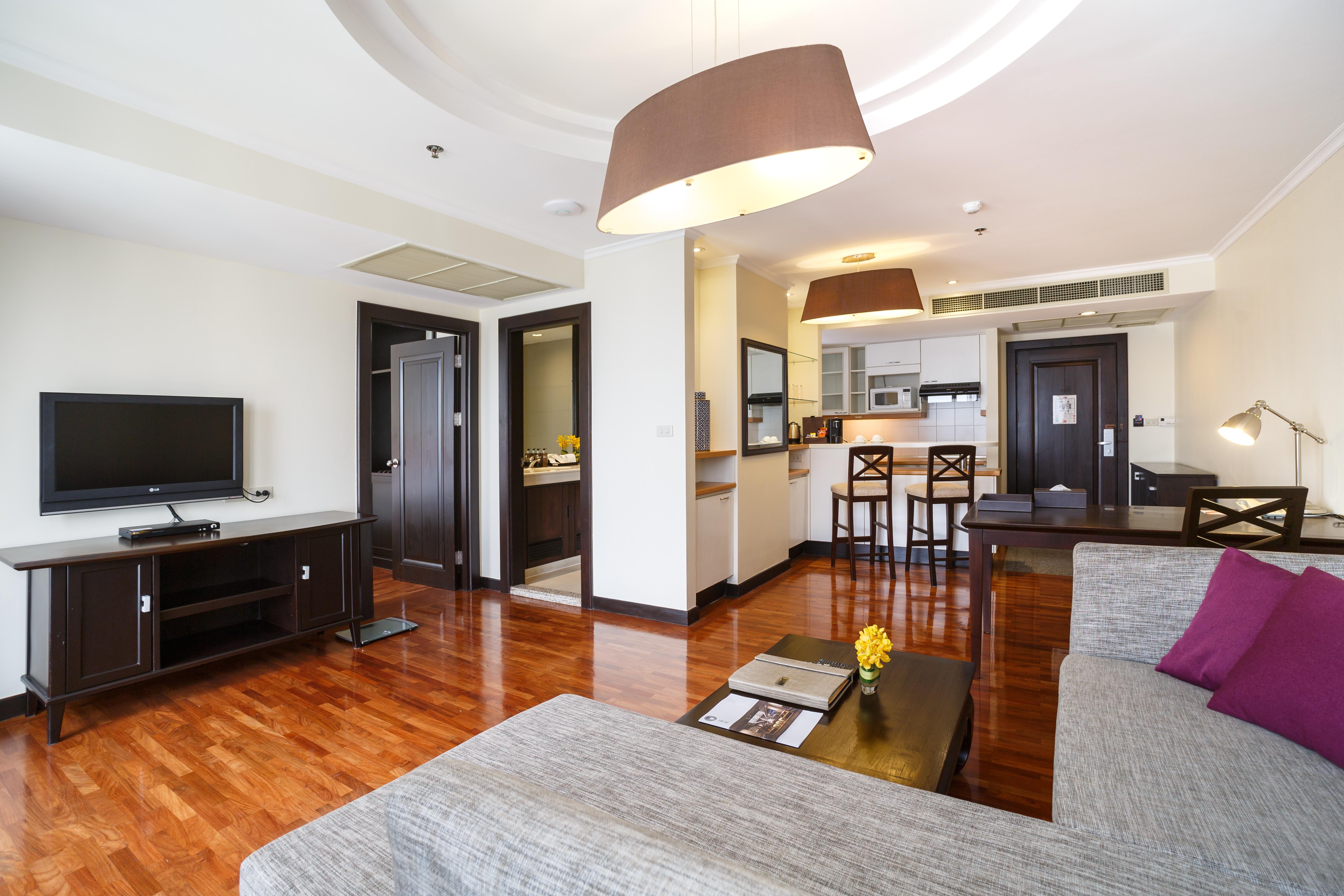 Bandara Suites Silom, Bangkok Exterior photo