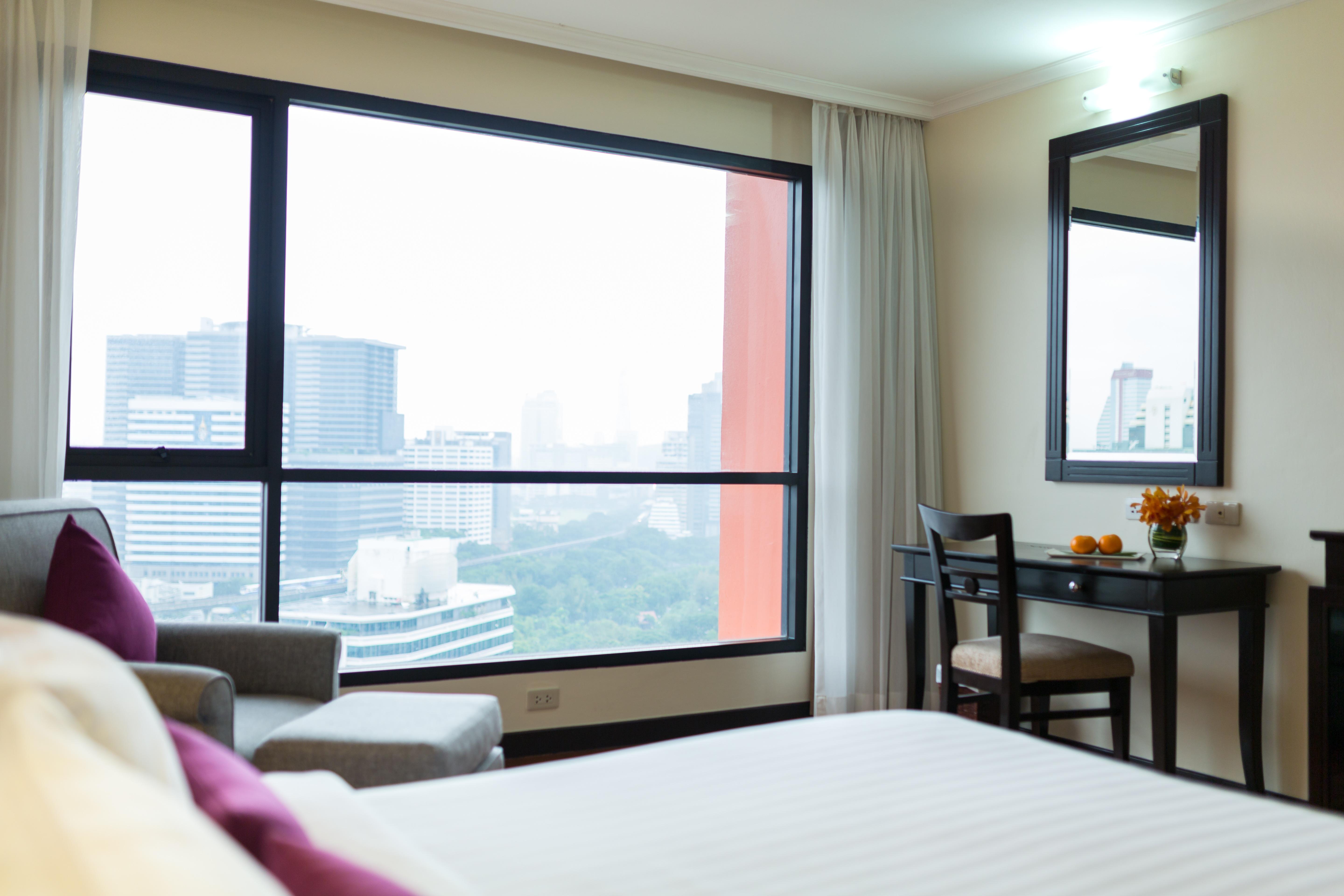 Bandara Suites Silom, Bangkok Exterior photo