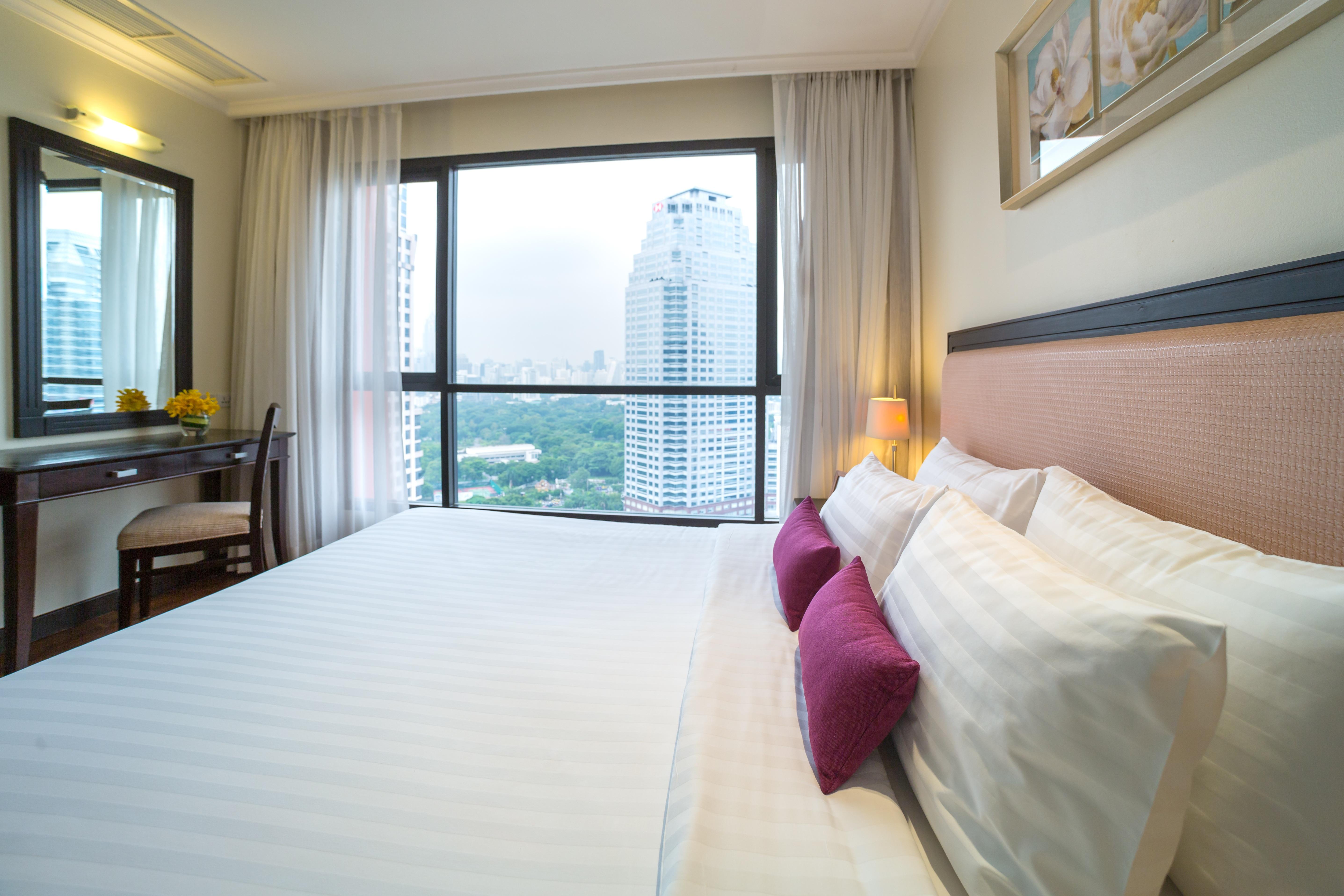 Bandara Suites Silom, Bangkok Exterior photo