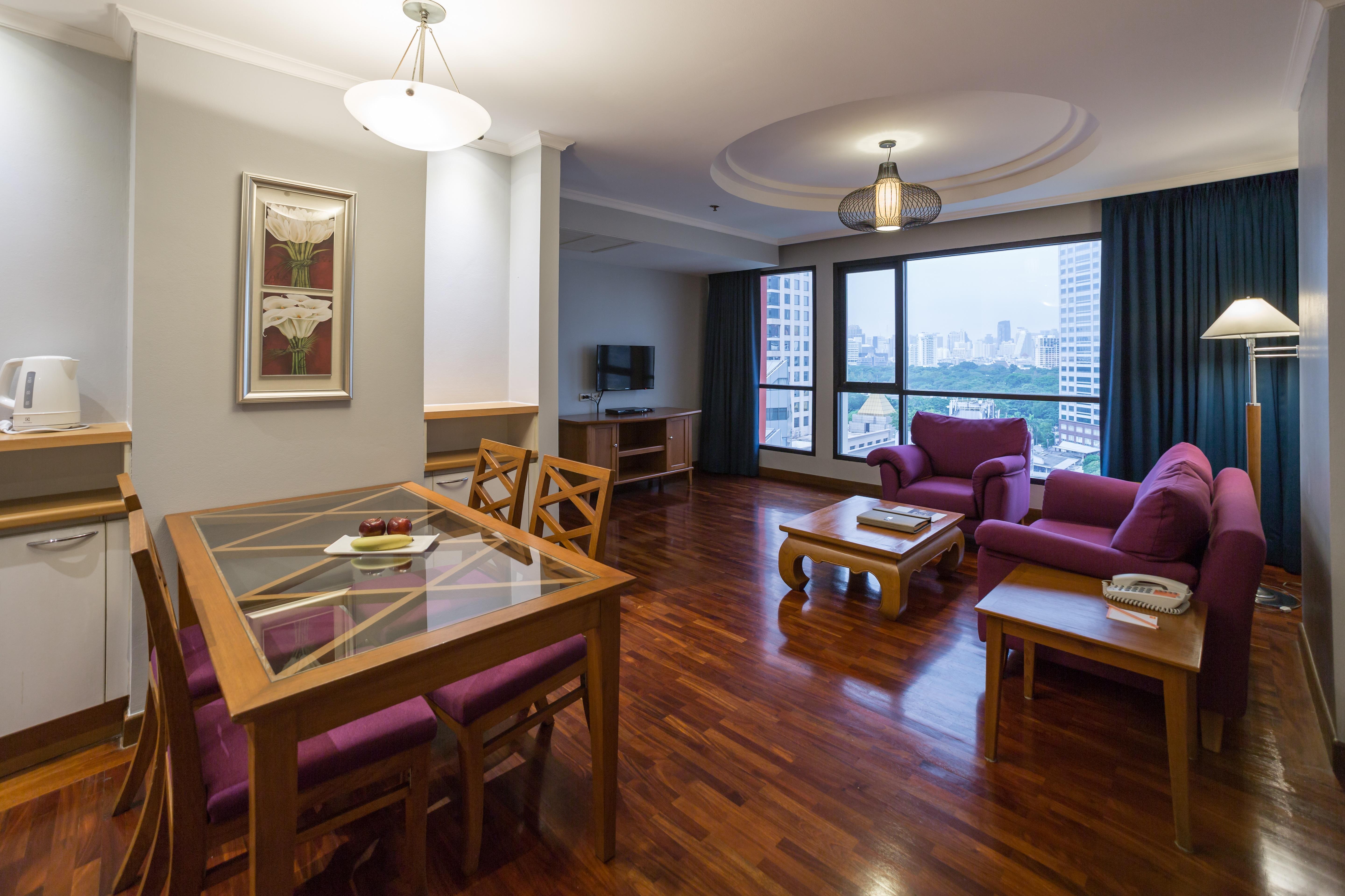 Bandara Suites Silom, Bangkok Exterior photo