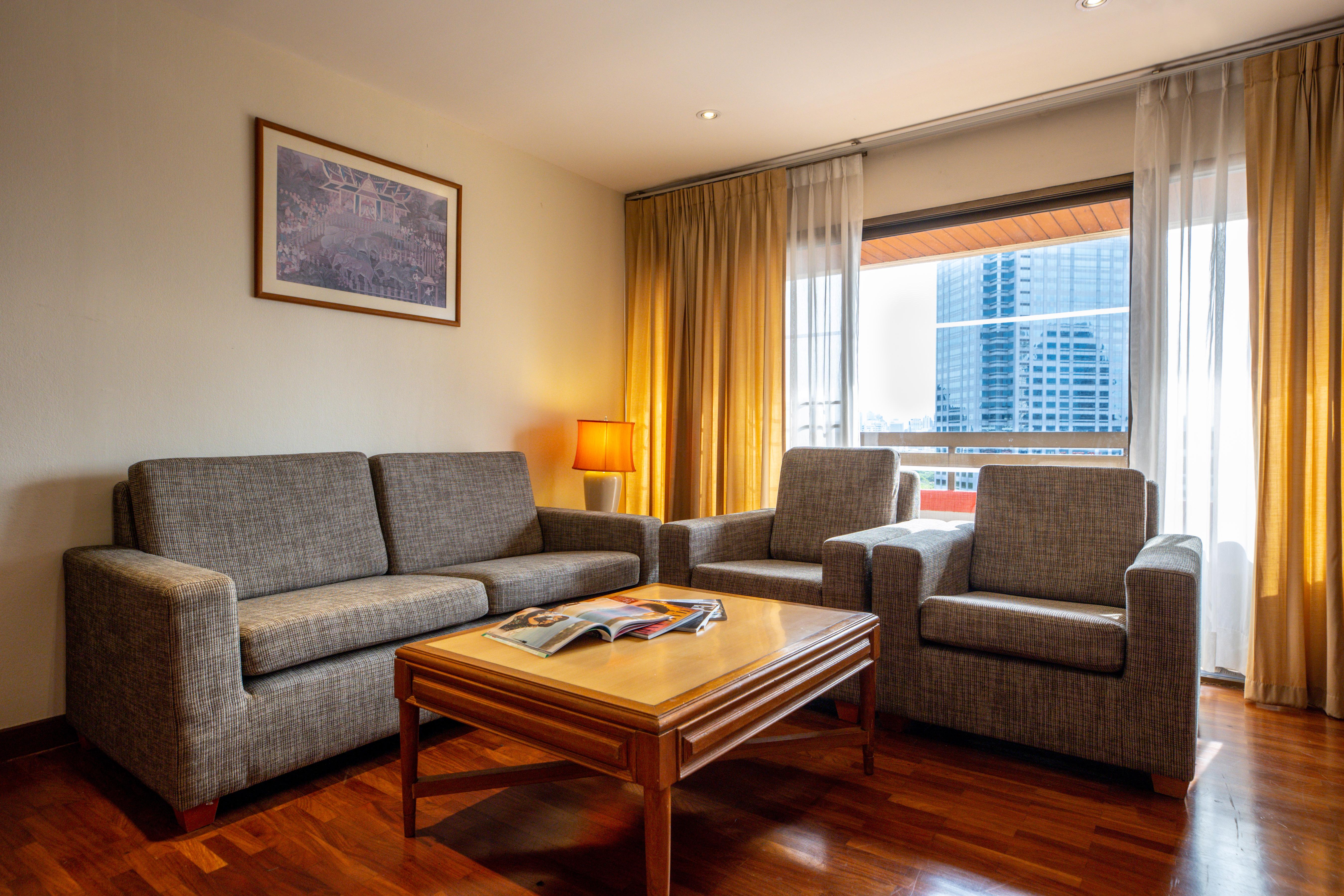 Bandara Suites Silom, Bangkok Exterior photo