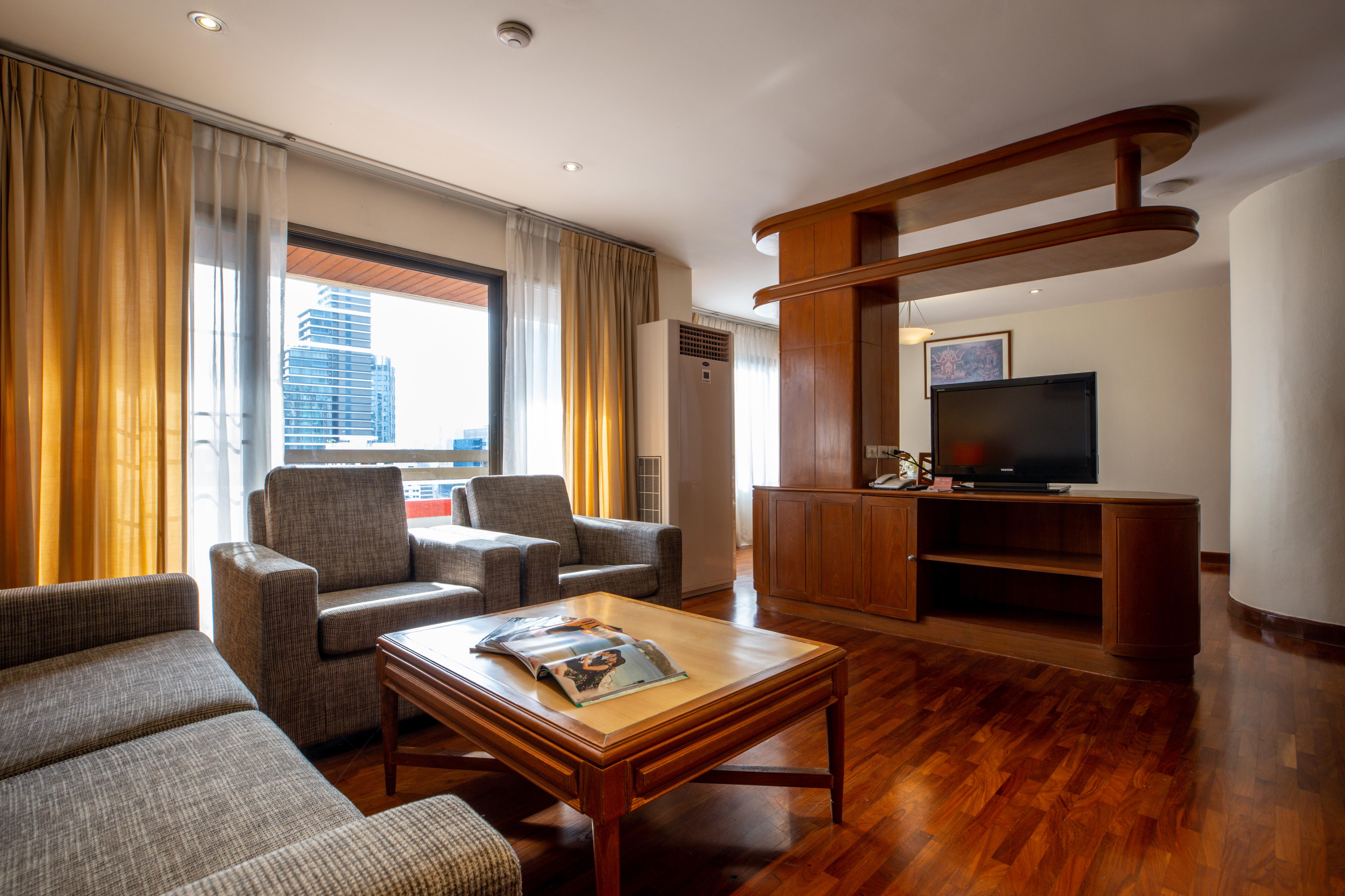Bandara Suites Silom, Bangkok Exterior photo