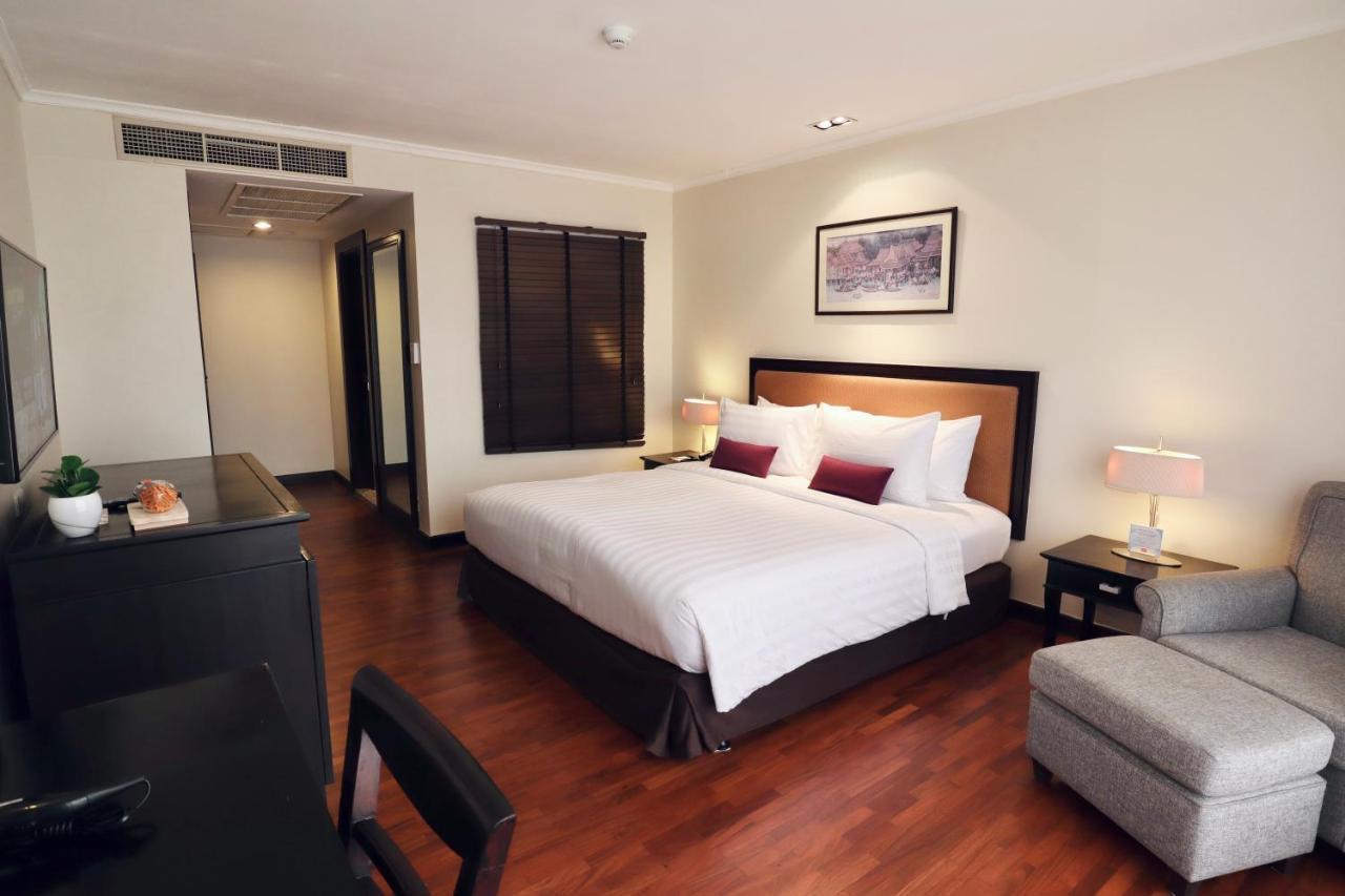 Bandara Suites Silom, Bangkok Exterior photo