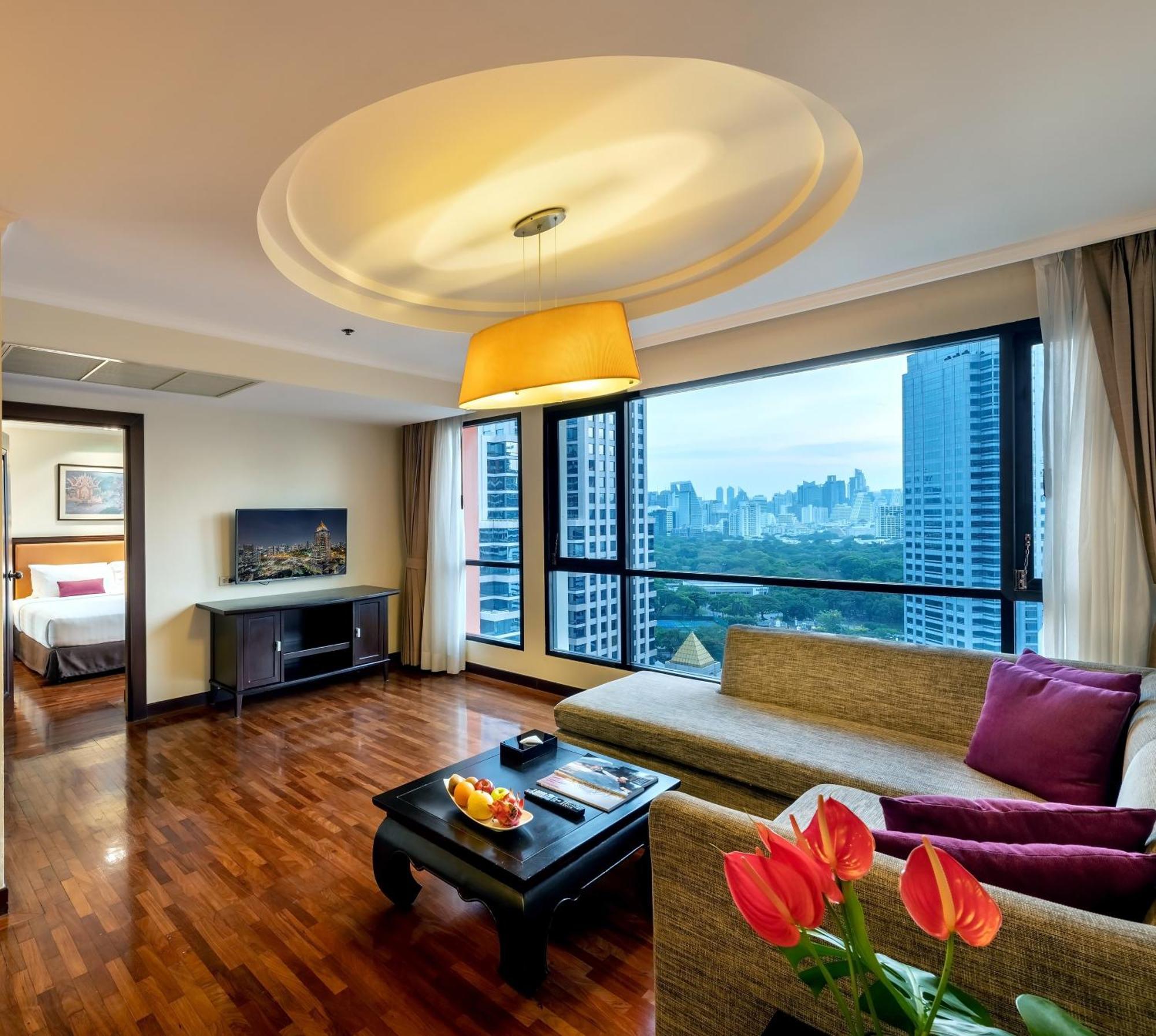Bandara Suites Silom, Bangkok Exterior photo